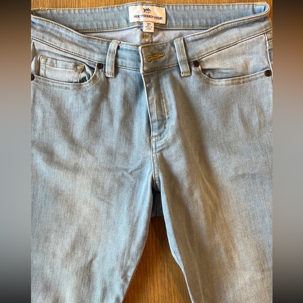 Womens southern tide jeans size 27.